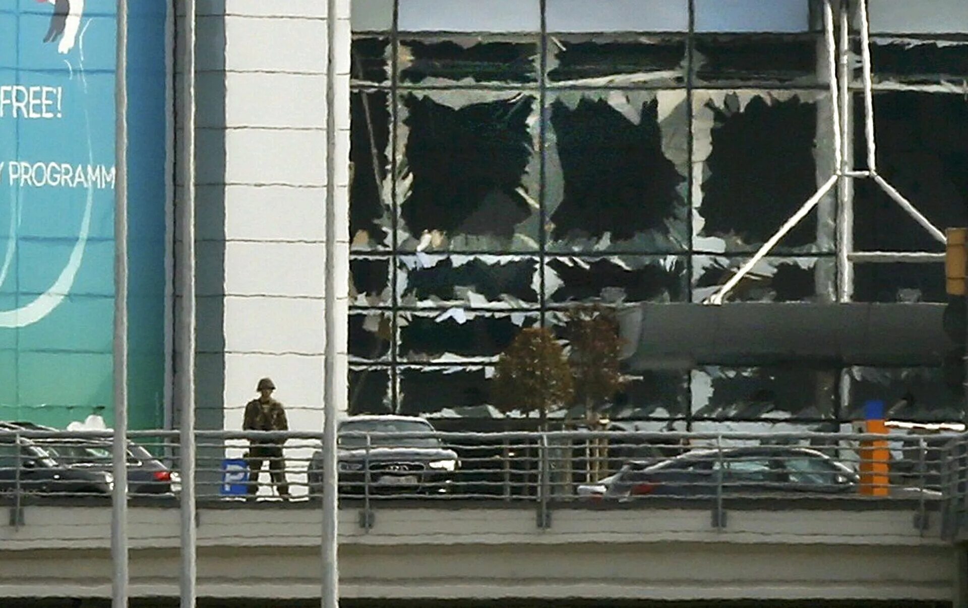 Террористические акты в Брюсселе Брюссель Бельгия. Взрыв в аэропорту Брюсселя.