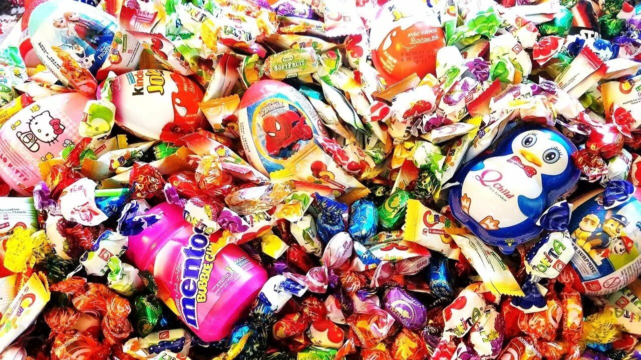 A lot of bags. Много сладостей. New a lot of Candy много сладостей. Китайские конфеты много. Много сладостей из 2012 года.
