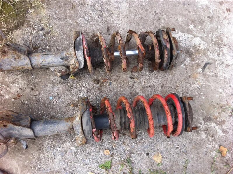 Мазда мпв задние амортизаторы. Стойка амортизатора мазда cx 30. Стойки мпв. Стойки мпв. Передняя подвеска mazda mpv wlt.