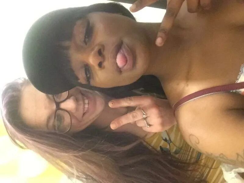 Nippyshare me
