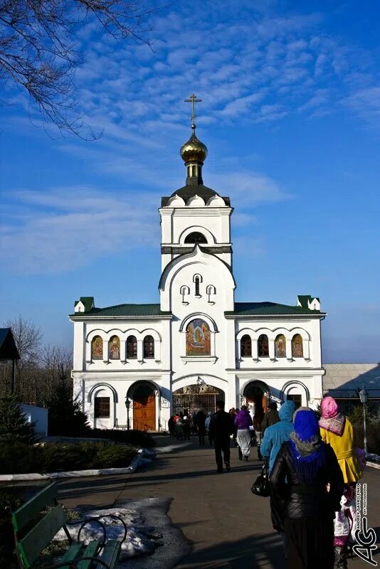 Свято никольский васильевский монастырь никольское. Святоьуспенский ниеоло вальевский монастырь. Свято-успенского николо-васильевского монастыря в никольском. Свято-успенский николо-васильевский монастырь. Николо васильевский монастырь донецкая.