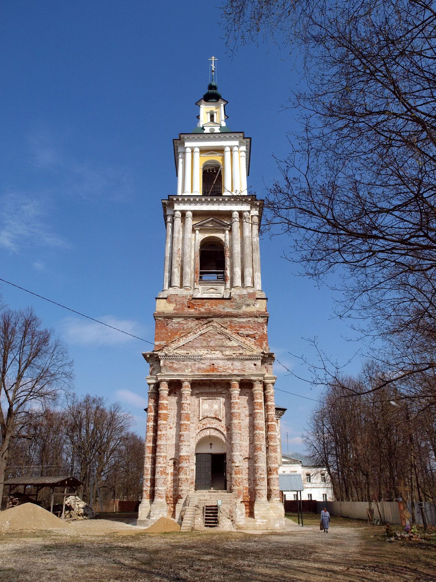 Церковь богоявления господня (верея). Церковь богоявления господня (верея). Верея кремль. Верейский храм. Верея богоявленская церковь.