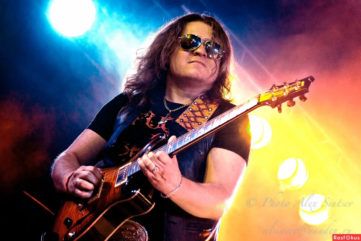 Мирошниченко гитарист. Мирошниченко гитара.