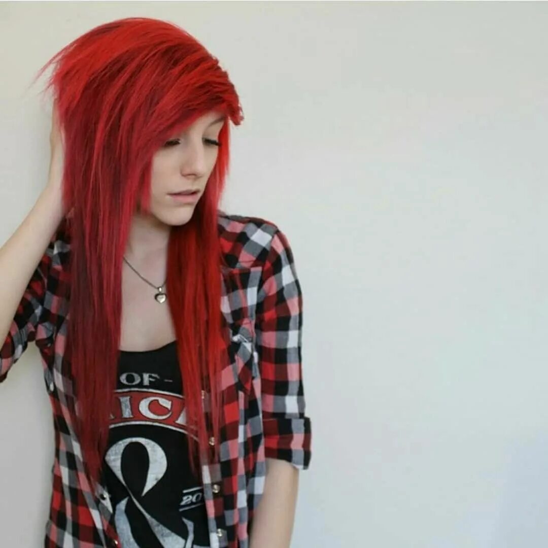 Alex Dorame. Alex Dorame Red. Эмо с рыжими волосами. Эмо волосы.