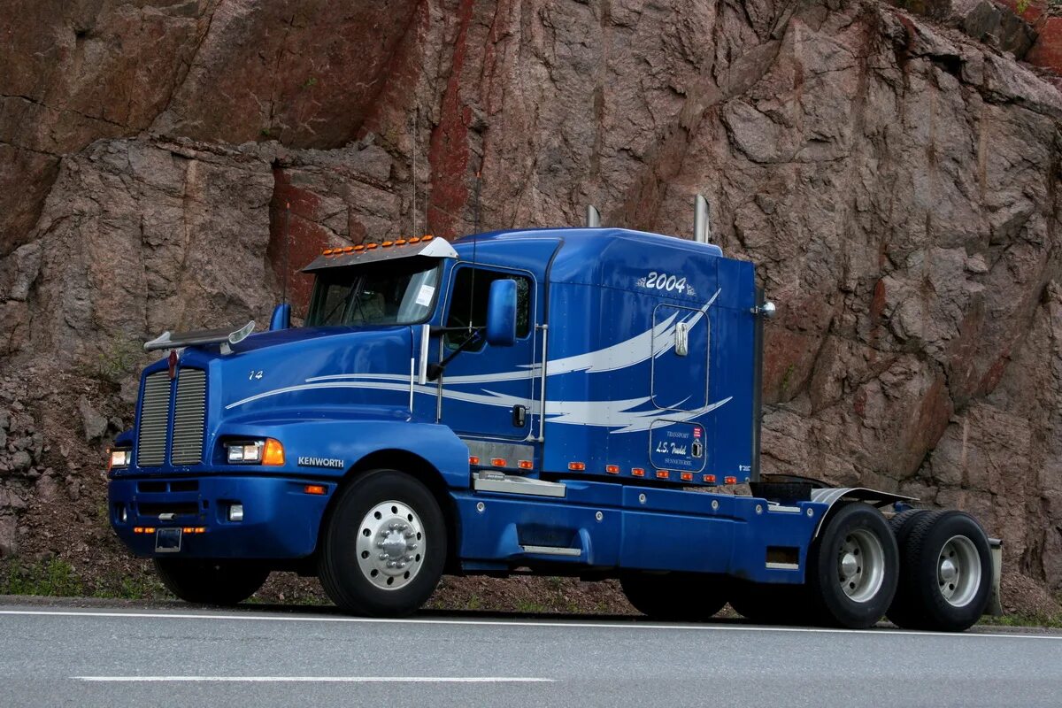 Кенворт т600. Kenworth t600. кенворд тягач т600. кенворт 600.
