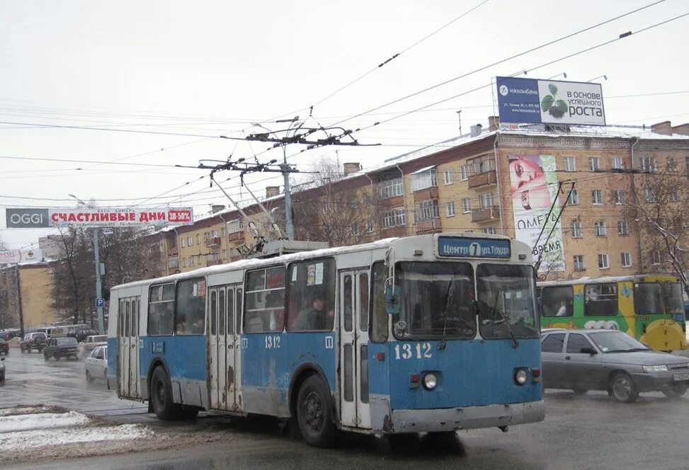 Где едет 4 троллейбус ижевск. Троллейбус ижевск зиу 682г. троллейбус ижевск 1260. троллейбус ижевск 1416. троллейбус 2136 ижевск..