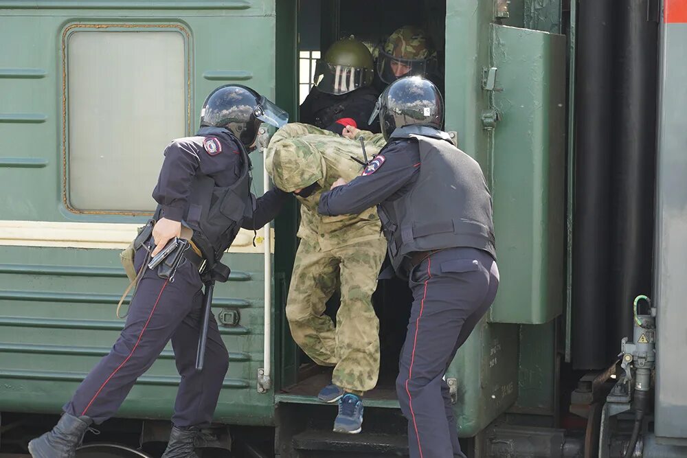 Конвоирование преступника. Освобождение заложников. Захват заложников в транспорте. Захват границ