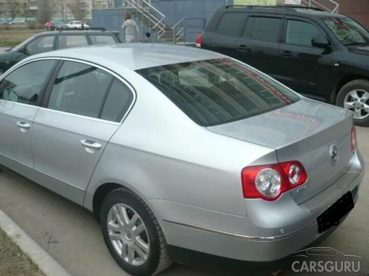 Passat b6 серебристый. Passat b6 1.8 серебристый. Фольксваген Пассат 2010 1.8 с одним глушаком. Passat 2010 авито Ростов.