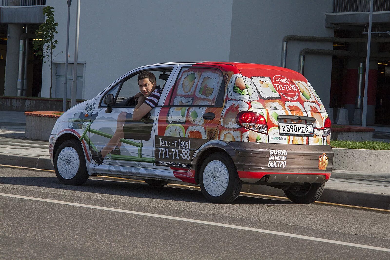 Матиз машина 2004. Креативное брендирование автомобиля. Daewoo matiz custom. Matiz daewoo dostavka. Дэу матиз 2.