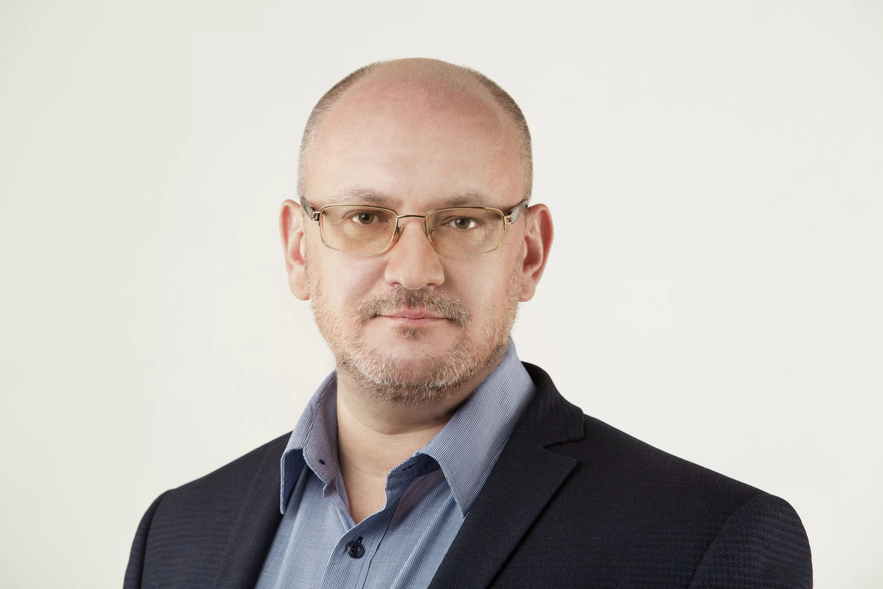 максим резник депутат законодательного собрания санкт-петербурга. петербурга максим резник. петербургский депутат резник. максим львович резник. найти резник.