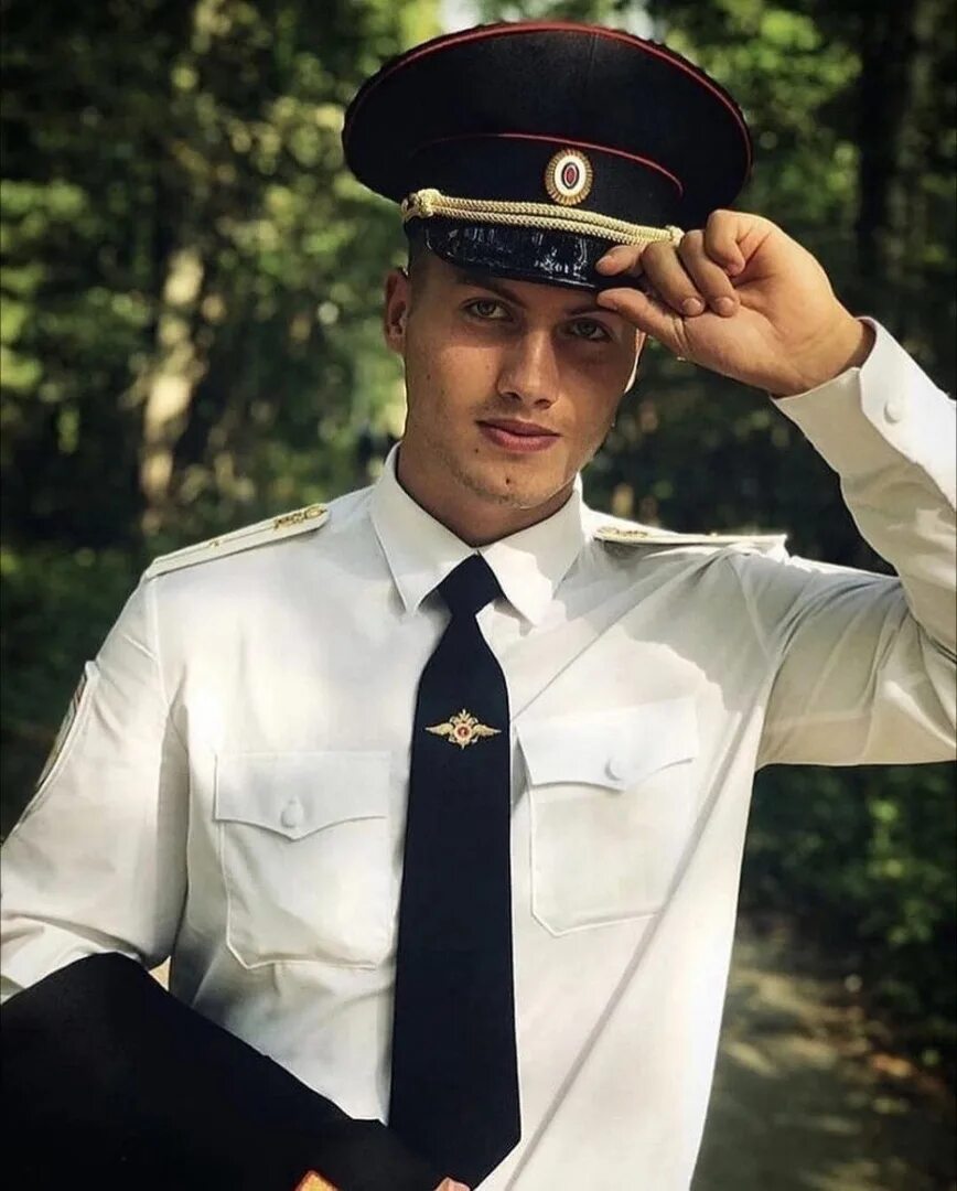 Русский парень с русской 6