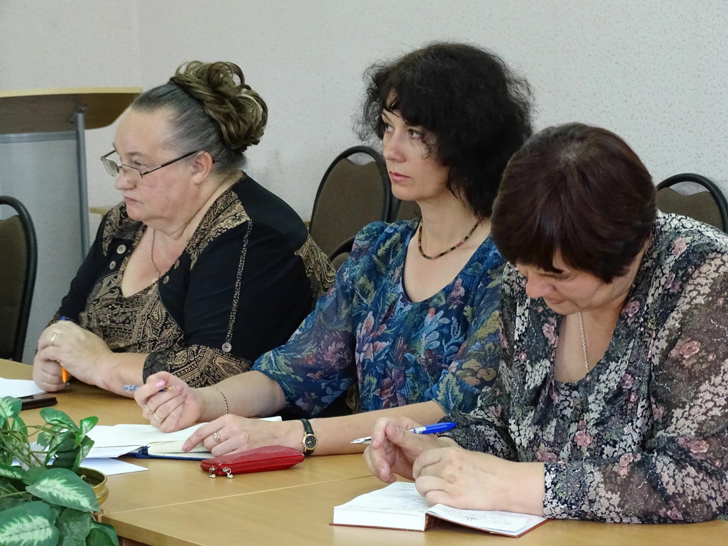 Биржа труда котовск. Кузнецова Надежда Николаевна Котовск администрация. Сайт администрации города Котовска Тамбовской области. Нина Николаевна Котовск. Плаксин Котовск администрация.