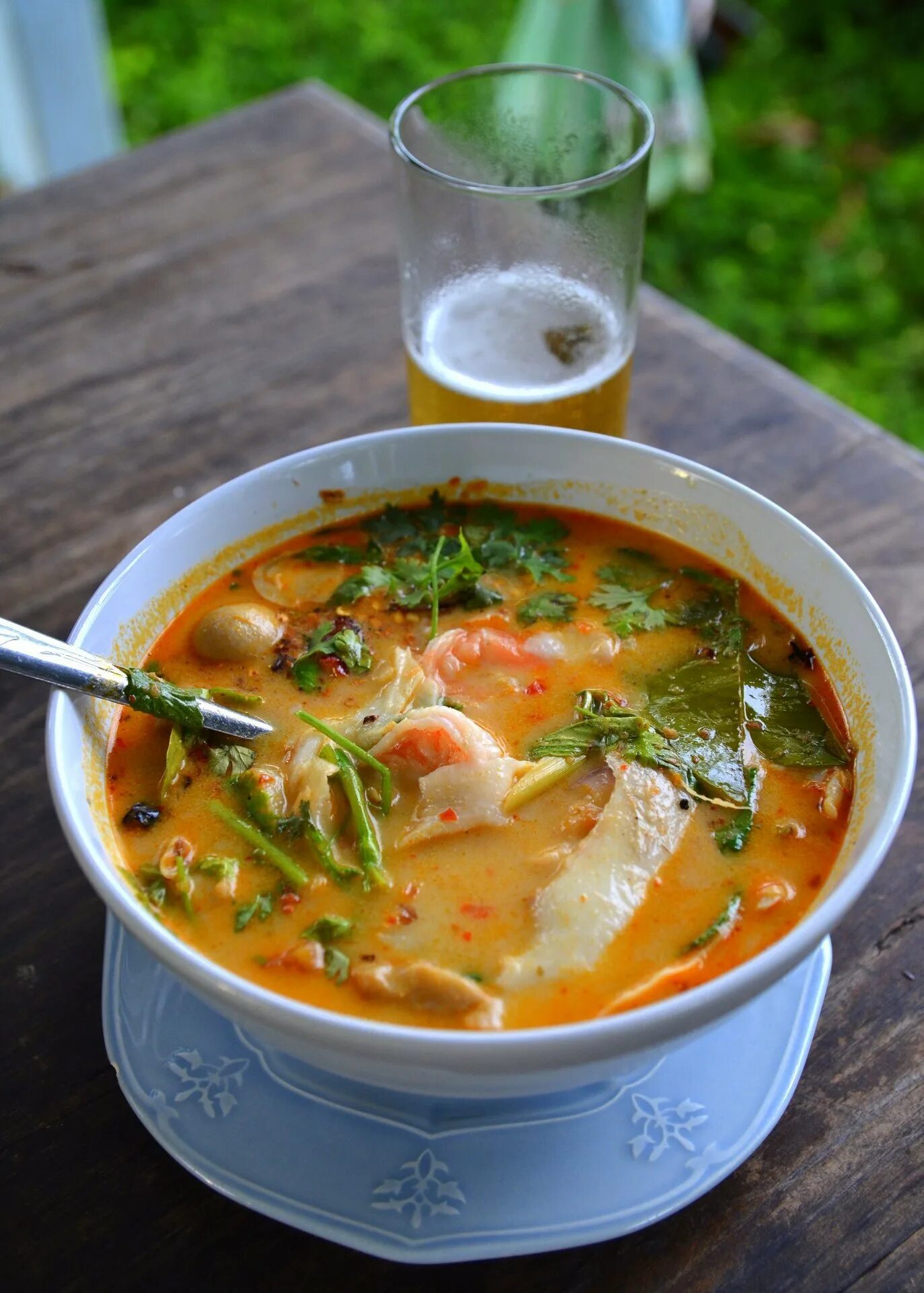 Самые вкусные супы фото. Tom Yum Goong. Суп том ям в Тайланде. Суп том ям кунг. Том ям кунг (Tom Yum Goong).