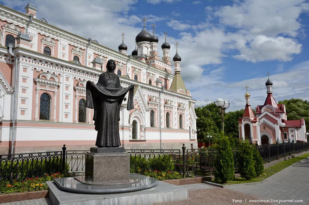 Семинария в Гродно. Гродно памятники. Гродно свято покровский