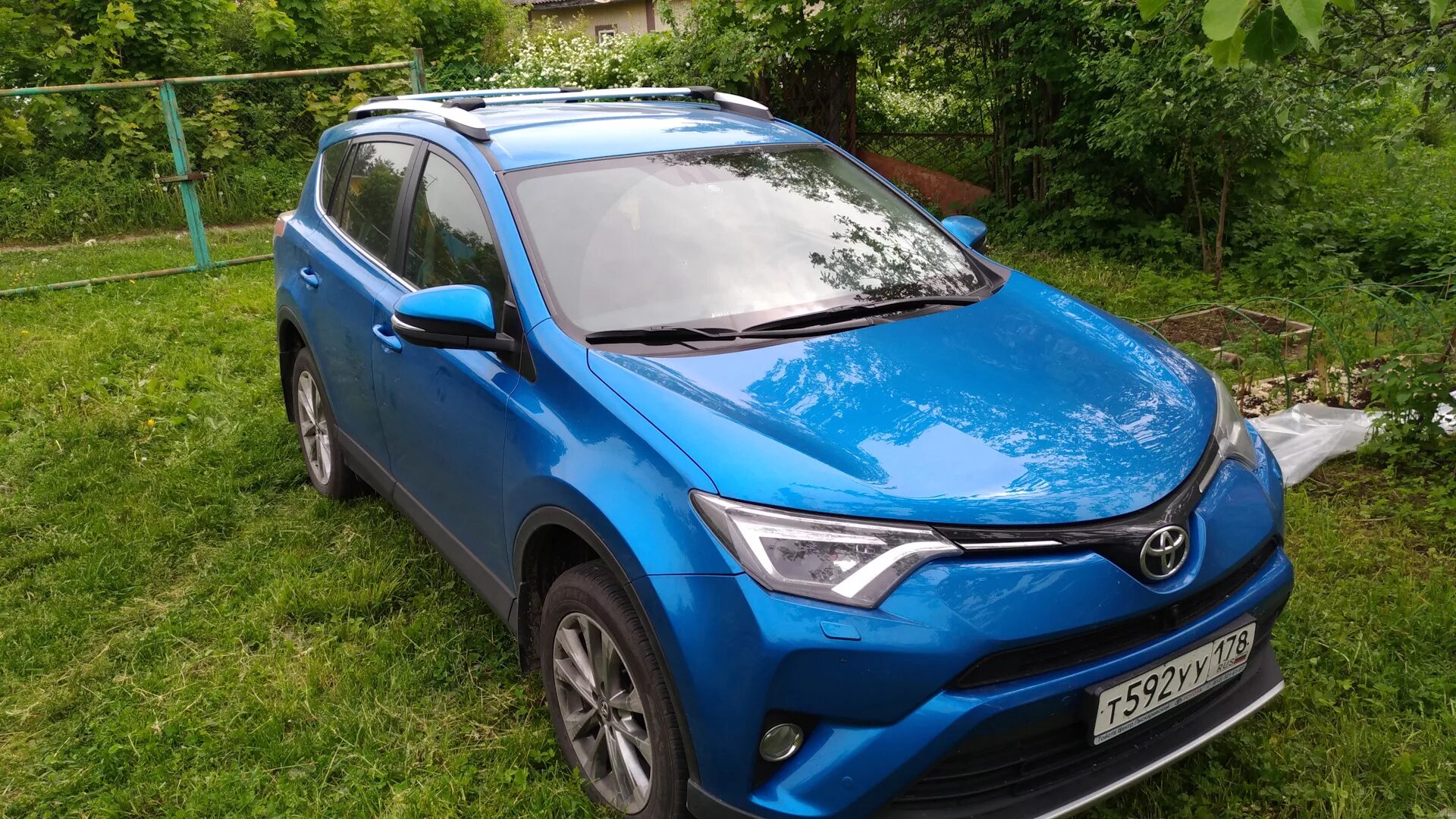Toyota rav4 2010. Toyota rav4 drive2. Рав 4 ульяновск. Тойота рав 4 4. Rav4 белый.