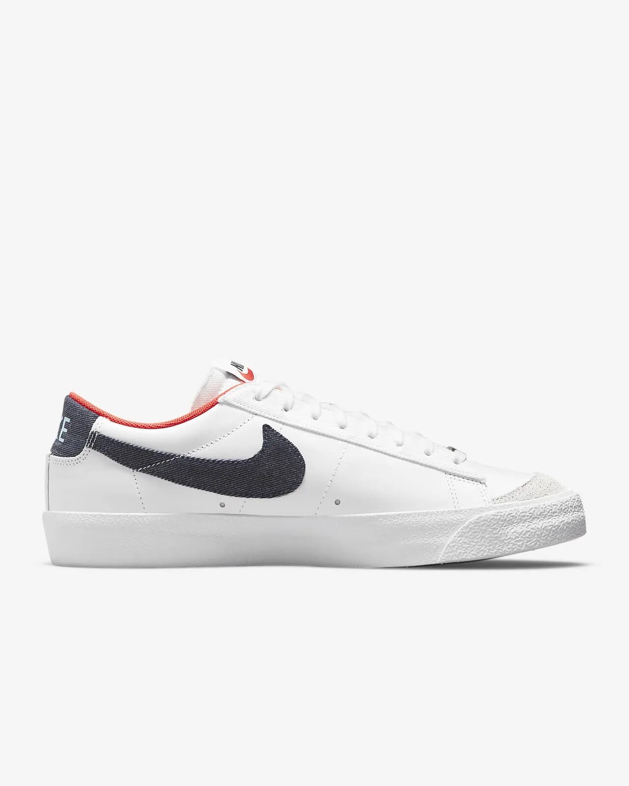 Nike blazer low 77 vintage. Nike blazer low '77 vintage “white/blue". Nike blazer low 77 jumbo на ноге. Nike blazer в краске. Nike кеды blazer low 77.