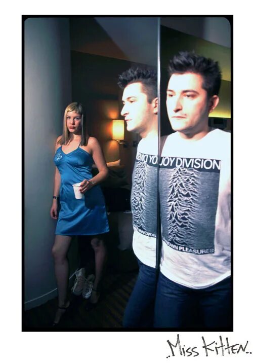 Two miss kittin & the hacker. Мисс киттин обложки. Песня 1982 miss kittin. Miss kittin the hacker 1982. 1982 - miss kittin минус.