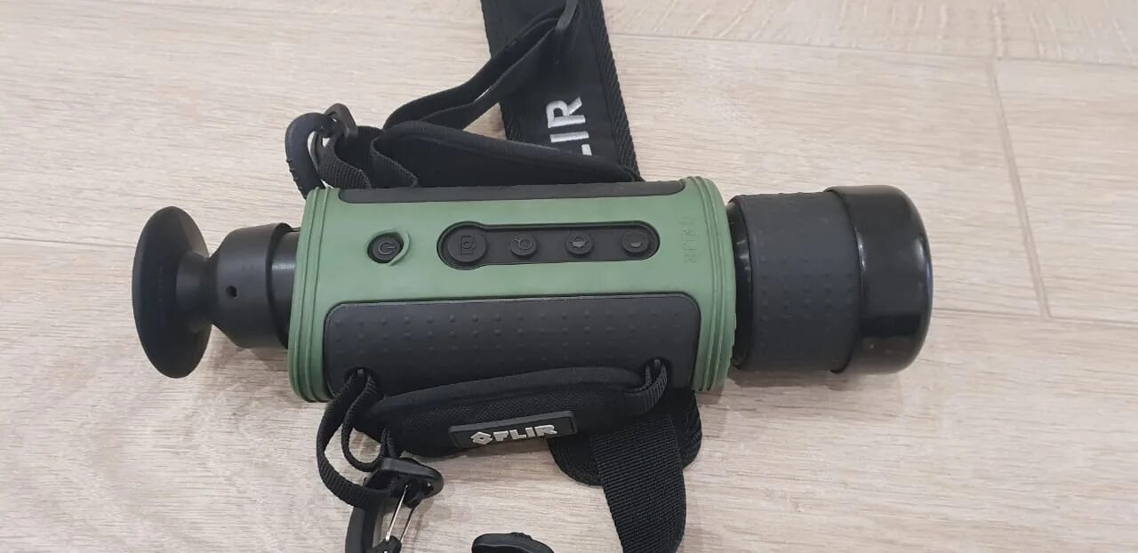 Отзывы о тепловизорах. FLIR Scout TS-32. Тепловизор FLIR Scout ts32. Тепловизор FLIR TS -32. Тепловизор FLIR Scout TS-24.