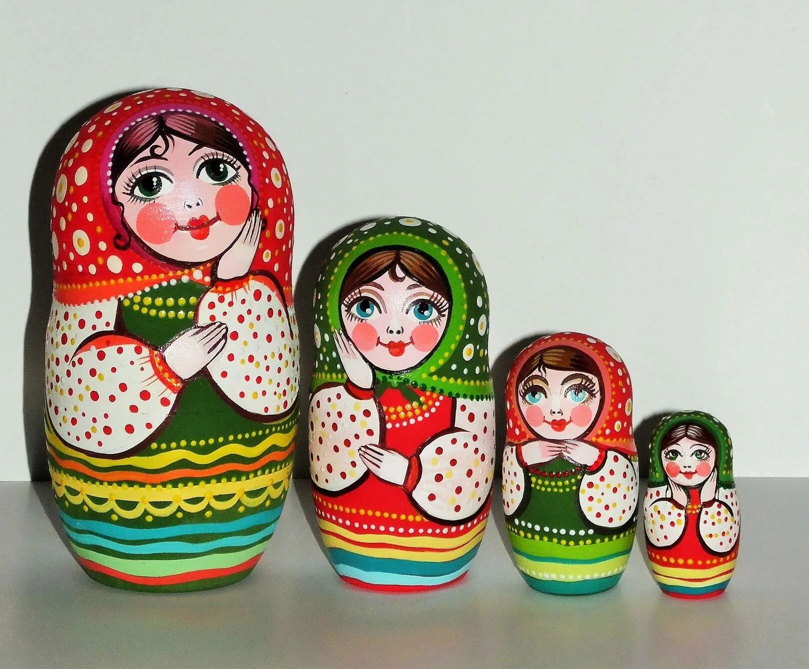 роспись матрешки. матрешка филимоновская роспись. вятская матрешка народный промысел. дымковская игрушка матрешка. матрешка дымка.