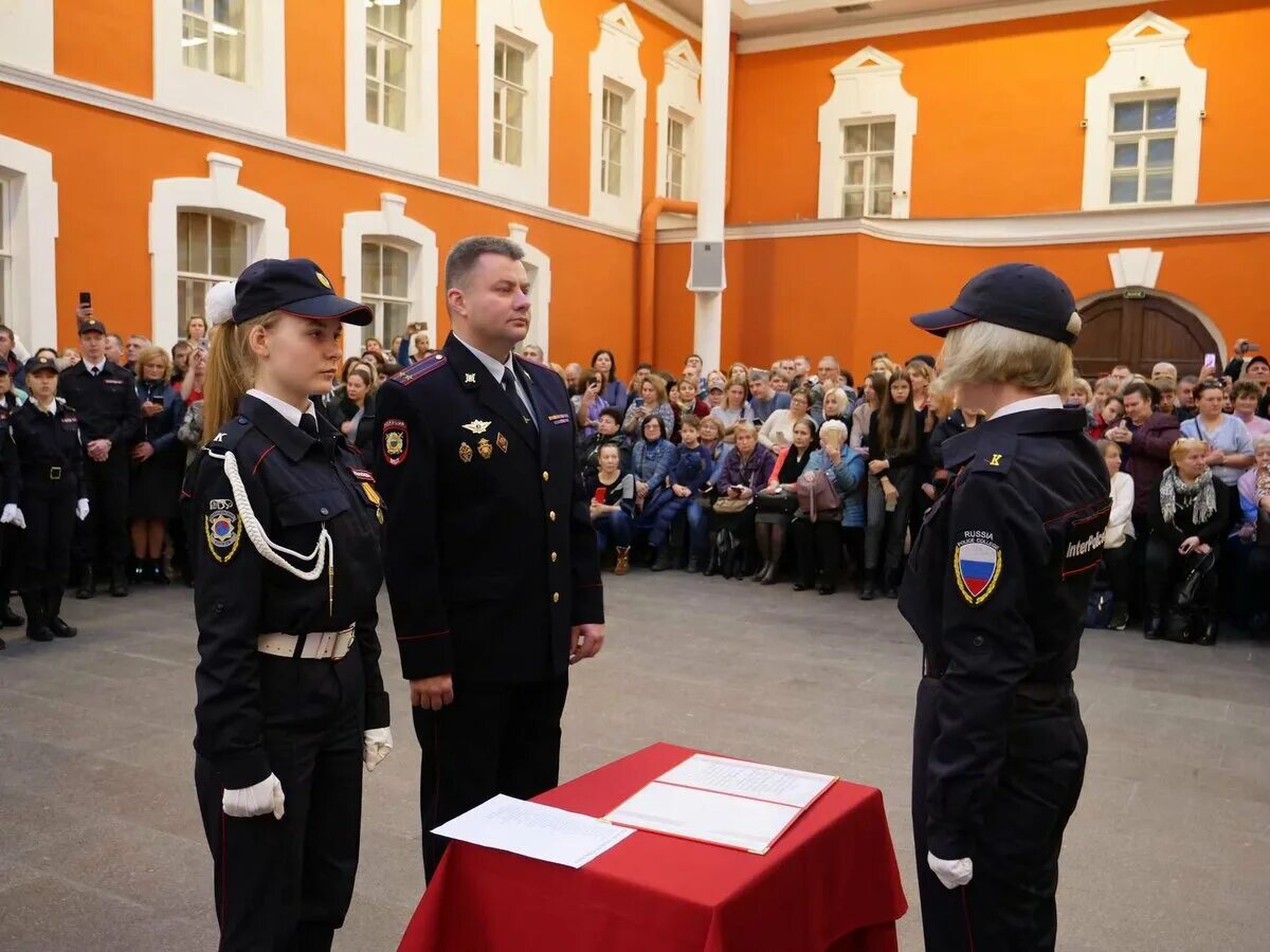 Колледж полиции спб после 9. Академия милиции в санкт-петербурге. санкт-петербургская академия милиции колледж. академия милиции в спб колледж. полицейский колледж («интерполисколледж»).