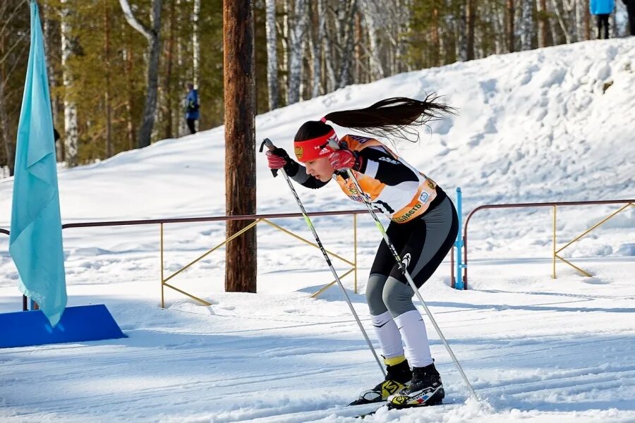 лыжные гонки томск. томск марафон лыжный. максим толкачев томск лыжные гонки. лыжники 5 юношей. никонов томск лыжные гонки.