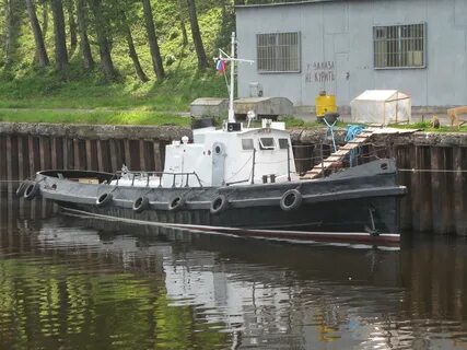 Катер буксир