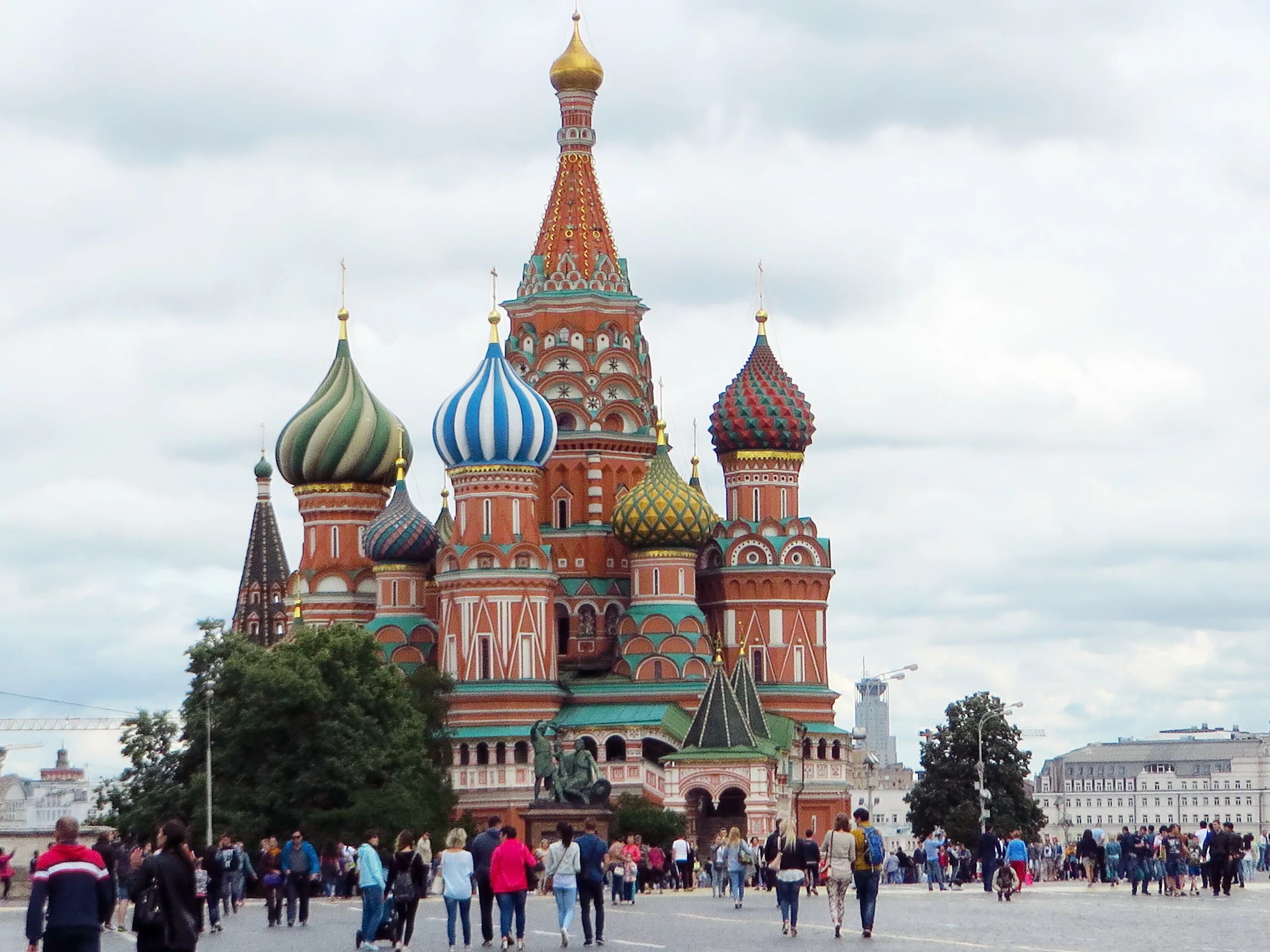 Храм Покрова Пресвятой Богородицы на рву в Москве. Места которые представляют россию