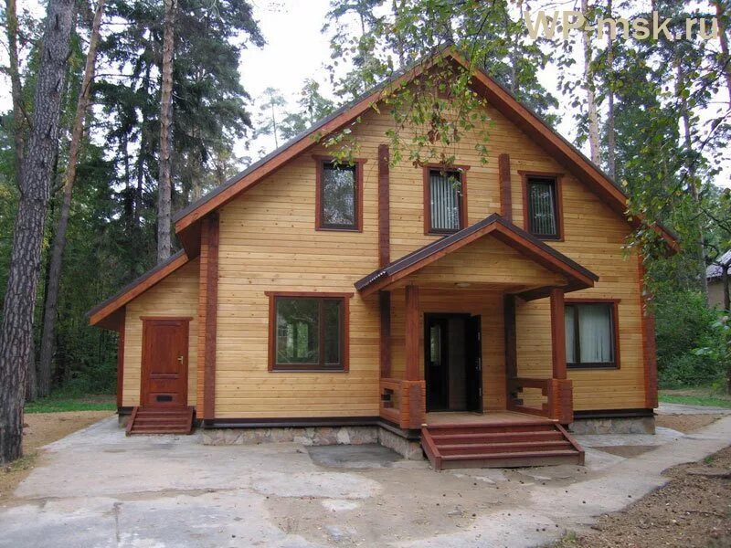 Брус дом плотник. Дом из бруса. домик из бруса. дом брус. деревянный домик из бруса.