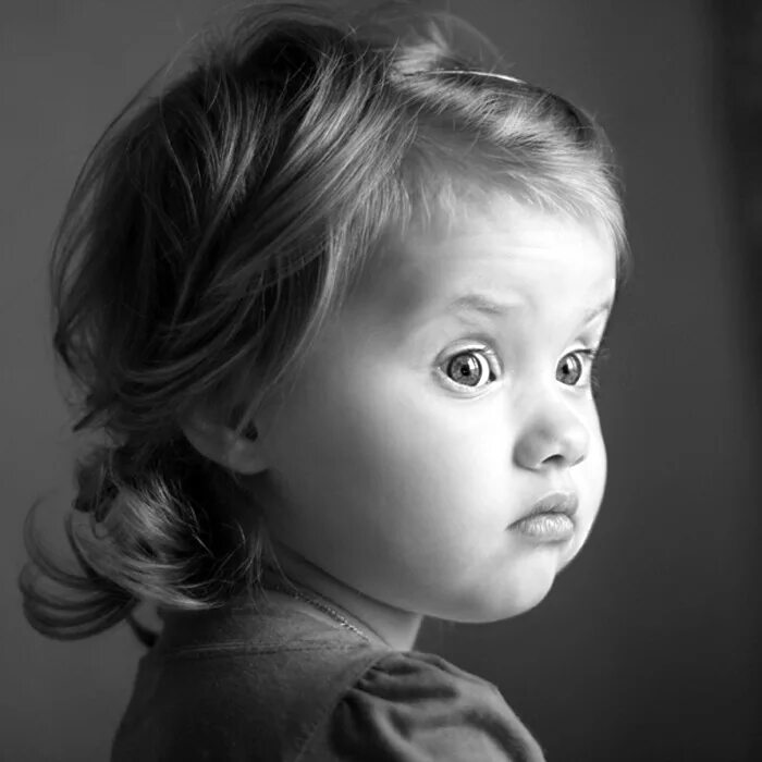 черно белые фотосессии детей. шимановская снежана. черно белые детки. черно белые фотосессии детей. фотопортреты с эмоциями.
