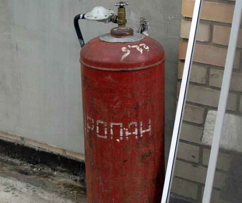 Газовый баллон 27л самоделка. Мангал из газового баллона. Газовый котел от баллона. Что делать с газовыми баллонами. Газовый баллон.