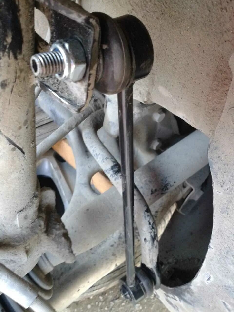 Стойки стабилизатора гетц 1. Как снимать на стабилизатор. , стабилизатор поперечной устойчивости (4wd) mazda titan. Втулка стабилизатора фольксваген поло седан. Как снимать на стабилизатор.