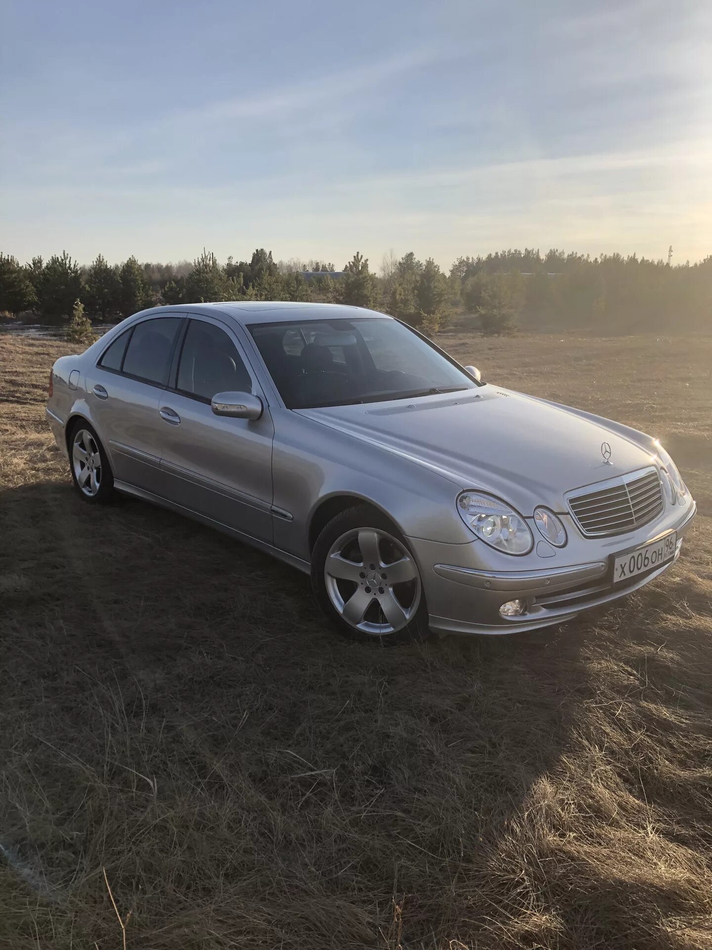 Мерседес 211 2004. Mercedes Benz e320 w211. Мерседес e class 2004. Mercedes w211 2004. Купить мерседес 2004 года