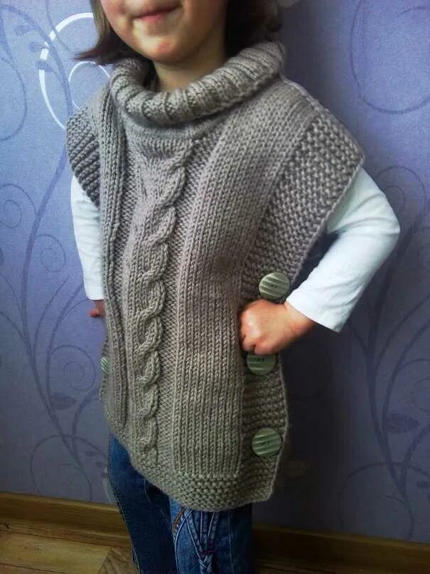 Детский вязаный жилет. Вязаный жилет для девочки. Жилет девочке связать спицами. Жилет девочке связать спицами. Жилет пончо от елены федосеевой.