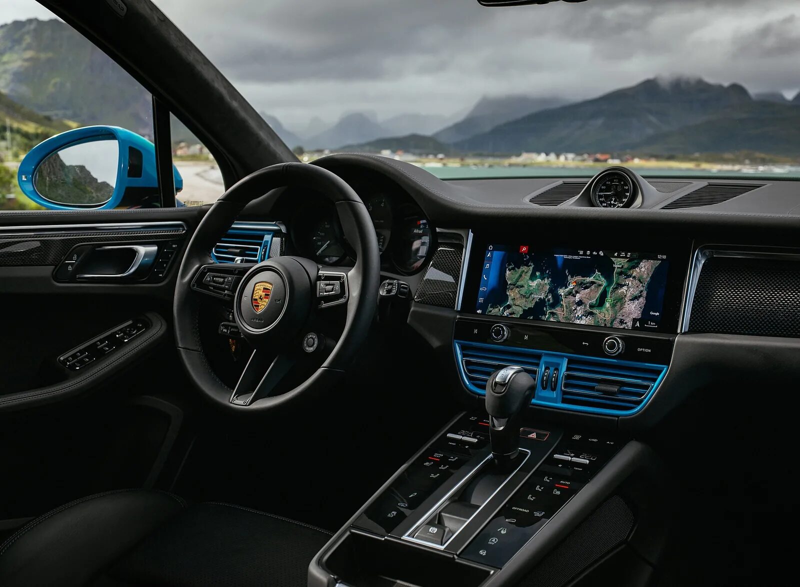 Porsche macan серый. Porsche macan 2022 салон. Macan красноярск. макан самара 2024 билеты. Porsche macan 2022.