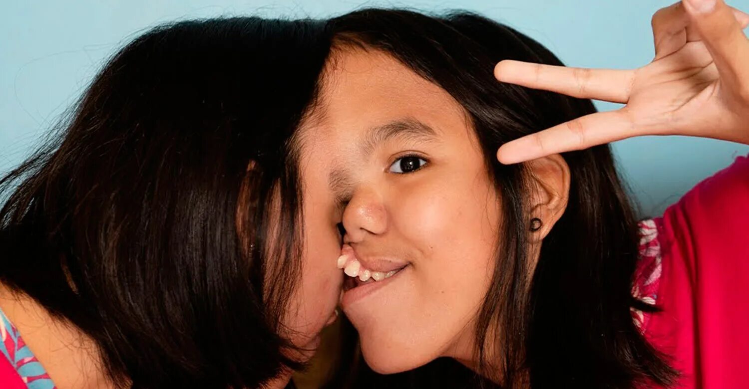 женщина с 3 головами