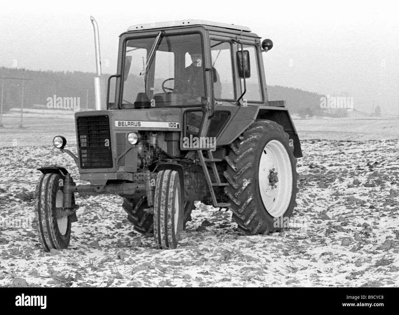 Трактор мтз 100. Трактор МТЗ 102.1. МТЗ-100 трактор. МТЗ-100/102. МТЗ трактор 100х.