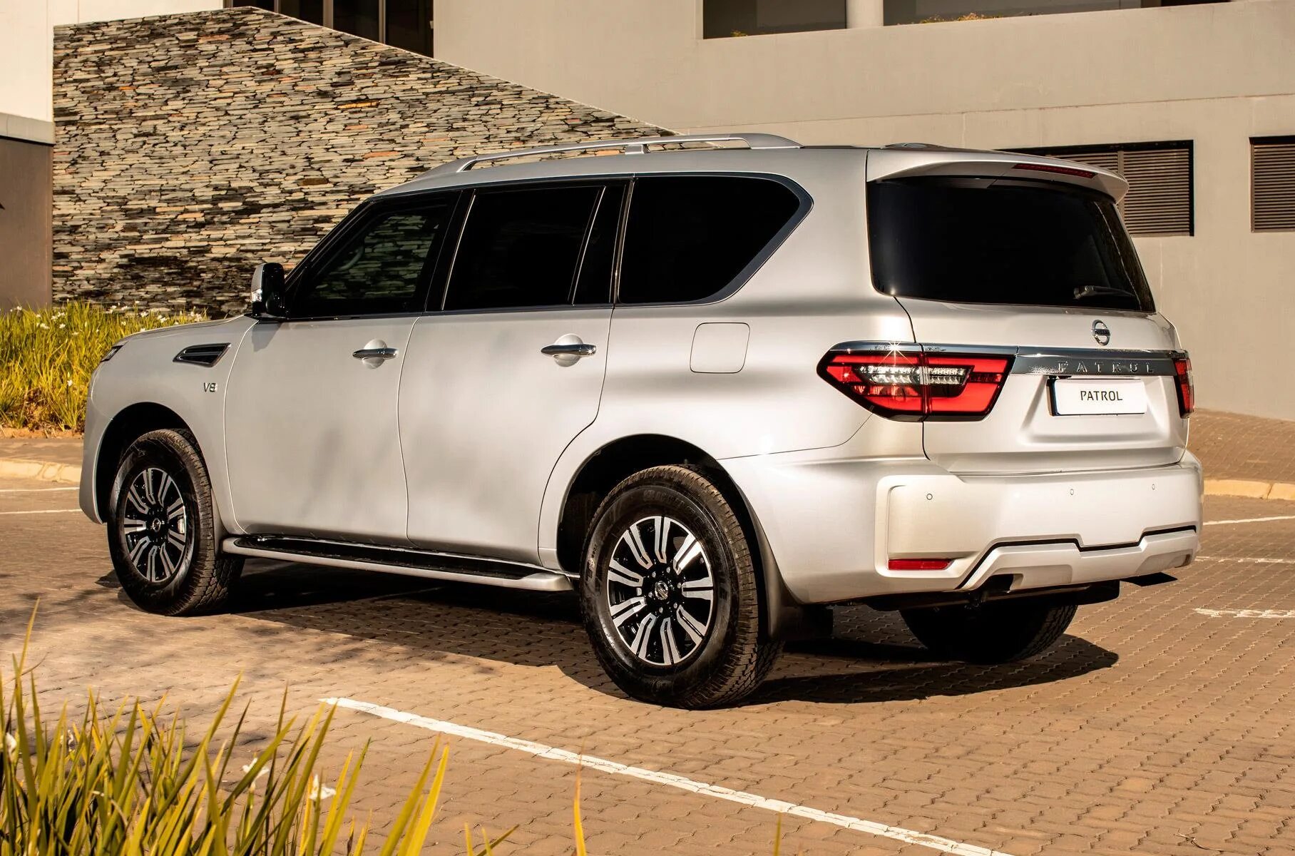 Nissan patrol 2021. Ниссан патрол 2022. Новый патруль 2021. Ниссан патрол 2022. Nissan patrol nismo 2021.