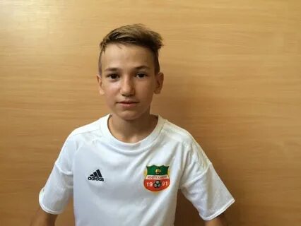 Салахов футболист