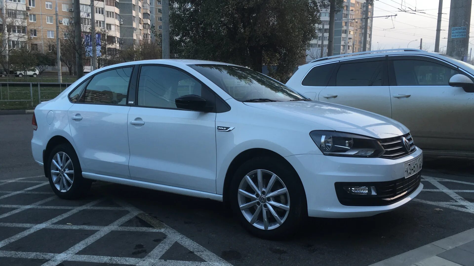 VW Polo sedan 2017 Life. Фольксваген поло r16. Белая VW Polo r16. Фольксваген поло 5 белый.