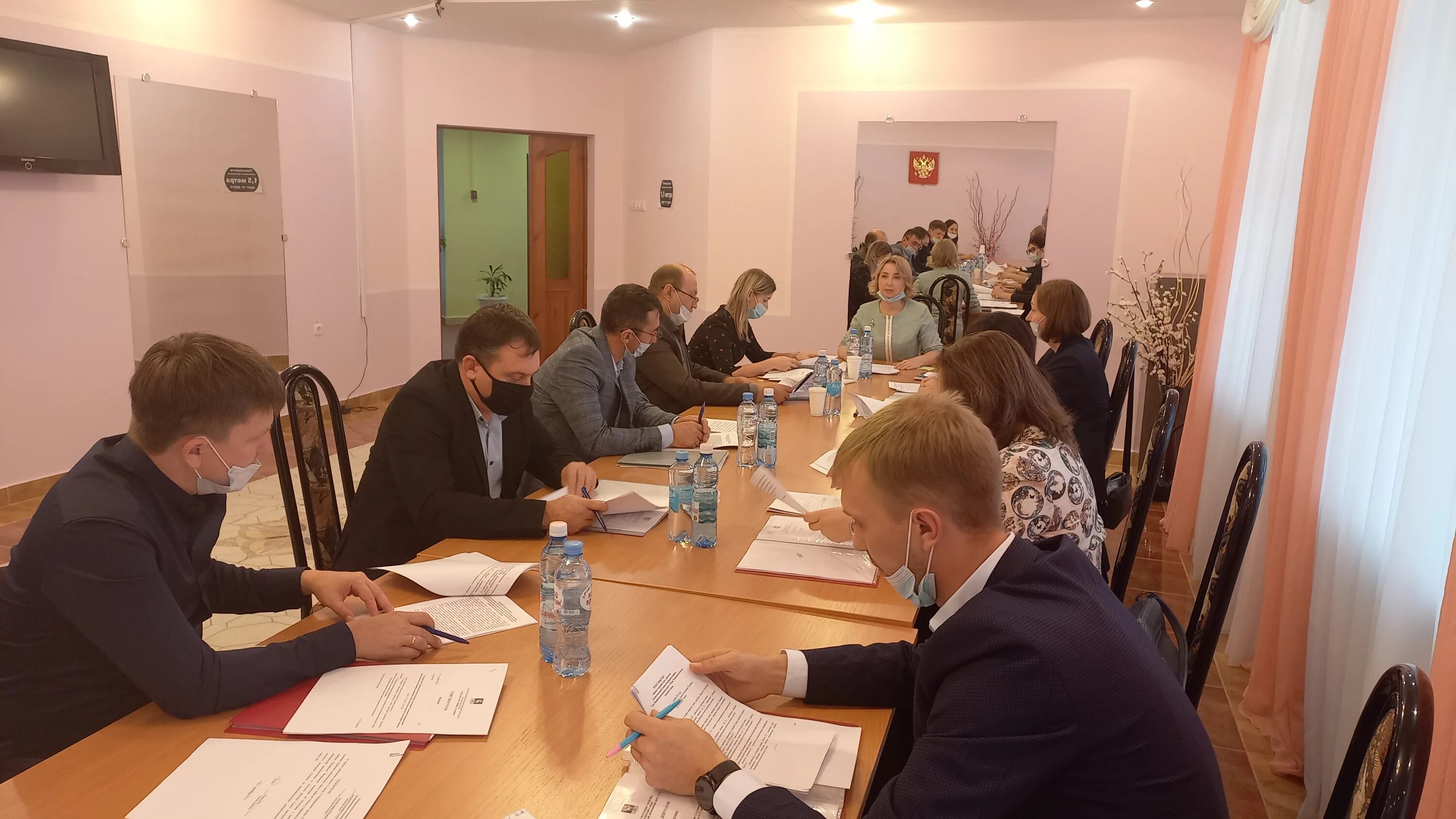 Депутат Елена Тарасова провела прием граждан в администрации Ишалинского сельско