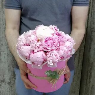 Дарю букет пионов