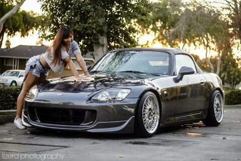 2 she wash her car