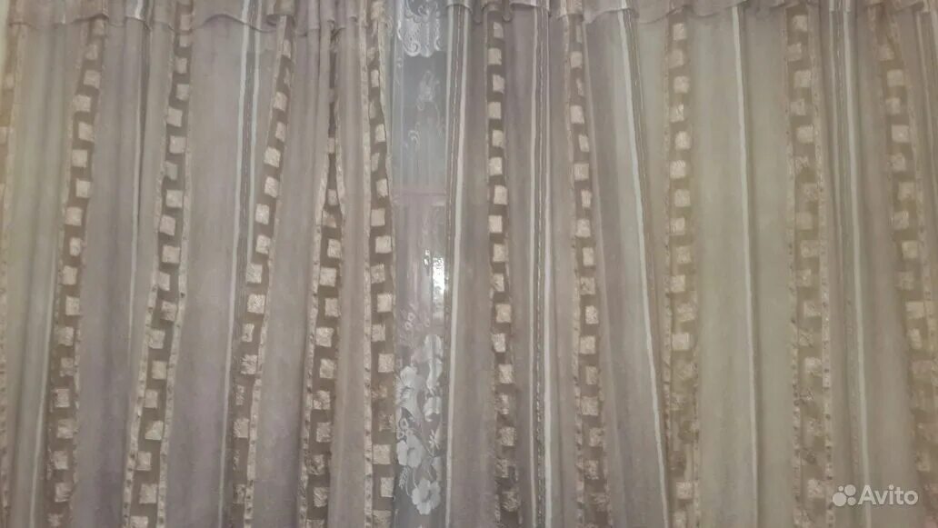 Гардины для штор нижний. Карнизы для штор в деревянном доме. Икеа видга. Выставка шторы в турции 2023. Авито гардины для штор.