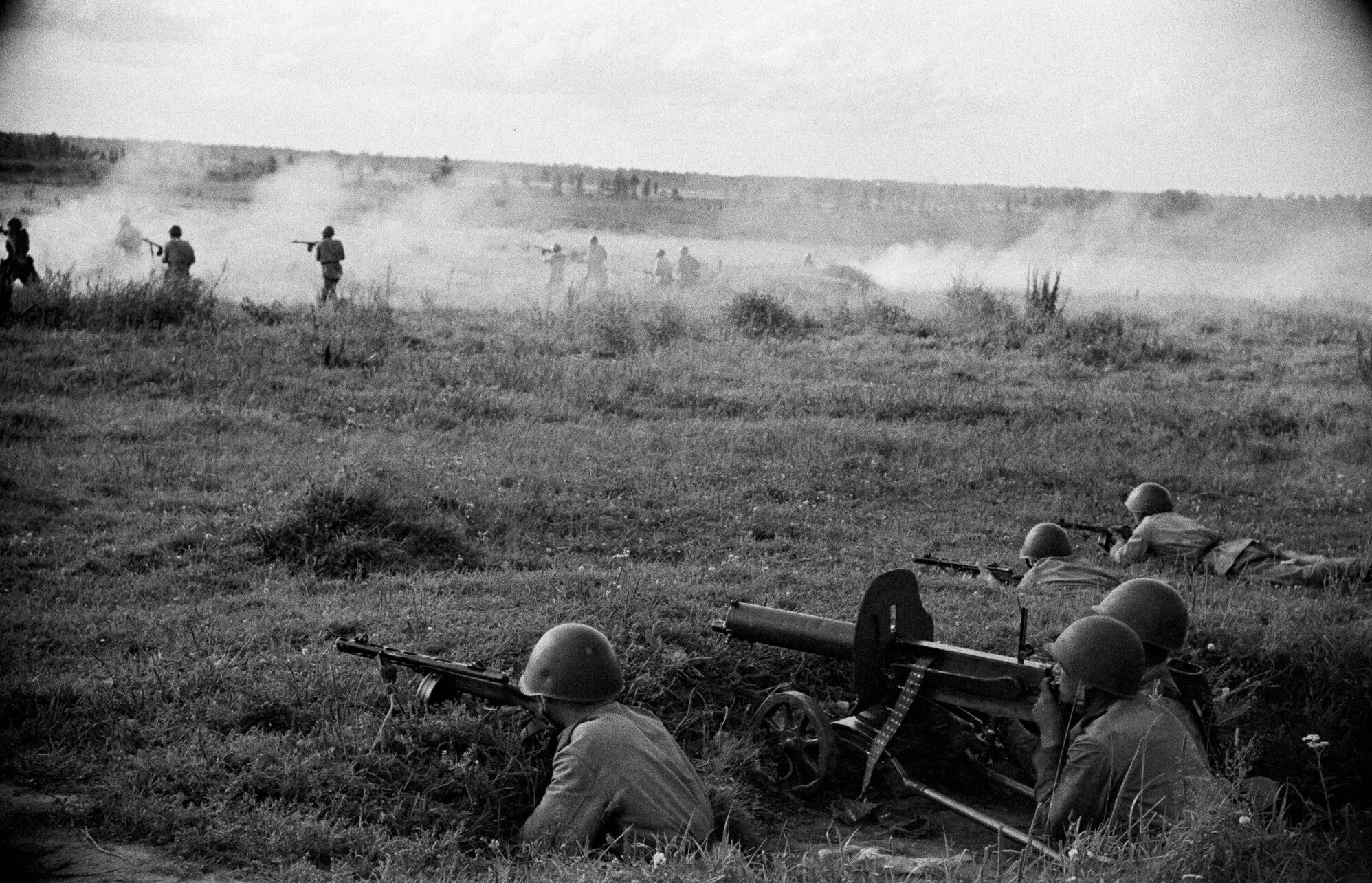 Великая отечественная действия. Фотохроника войны 1941-1945. Режицко-Двинская наступательная операция.