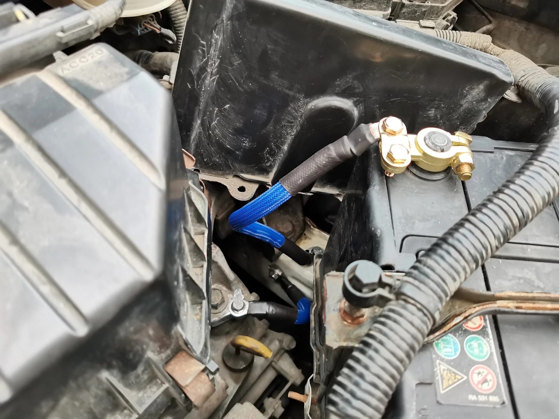 Где находится масса двигателя лансер 9 Протягиваем силовые провода Mitsubishi Lancer IX, 1,8 л, 2015 года автозвук DR