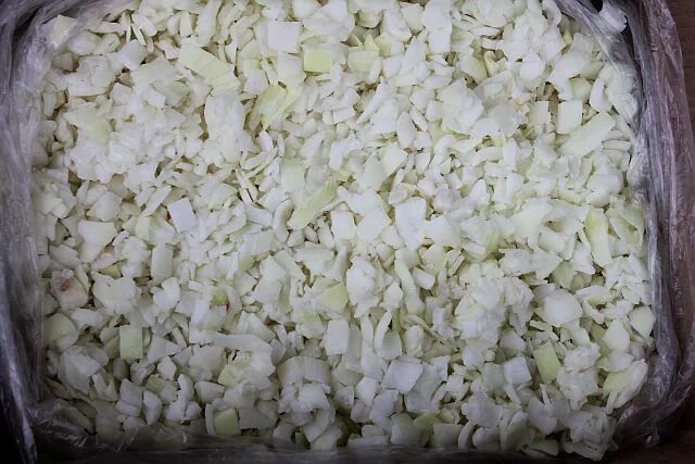 Замороженный зеленый лук. Замороженная зелень. Замороженный лук в турции. Зелёный лук на зиму заморозка. Замороженный лук репчатый.