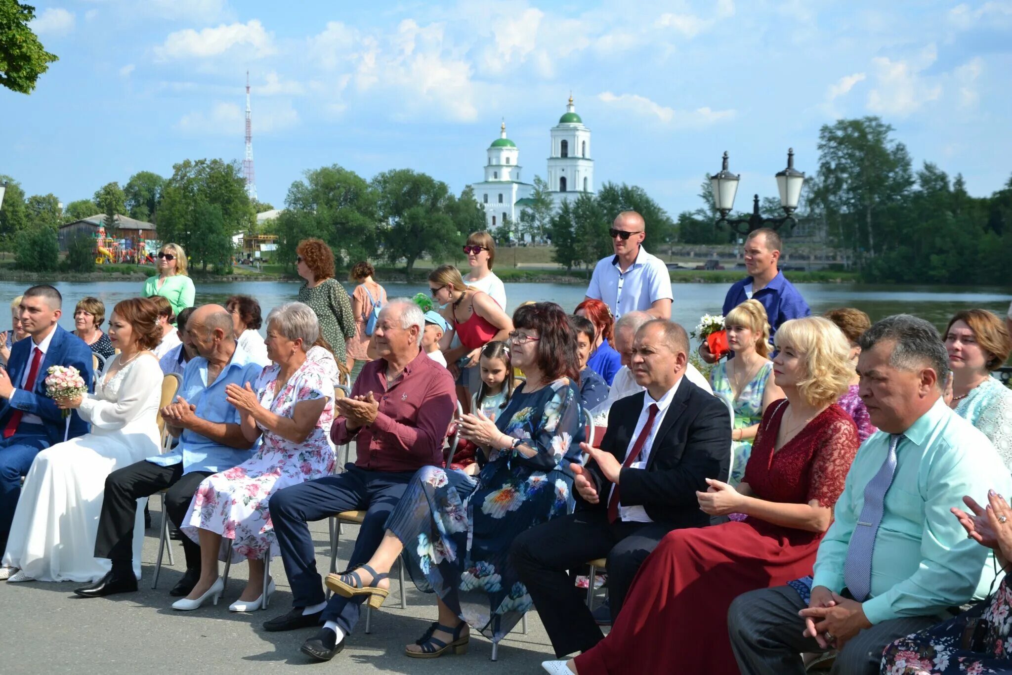 Народный дом Кыштым. День семьи любви и верности Петропавловская крепость 2019. Директор семья Кыштым. Семья из Кыштыма.