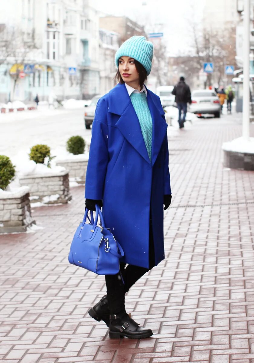 синее полупальто. шарф к синему пальто женское. пальто marella темно синее. синее пальто женское. к синему пальто какие цвета подойдут.
