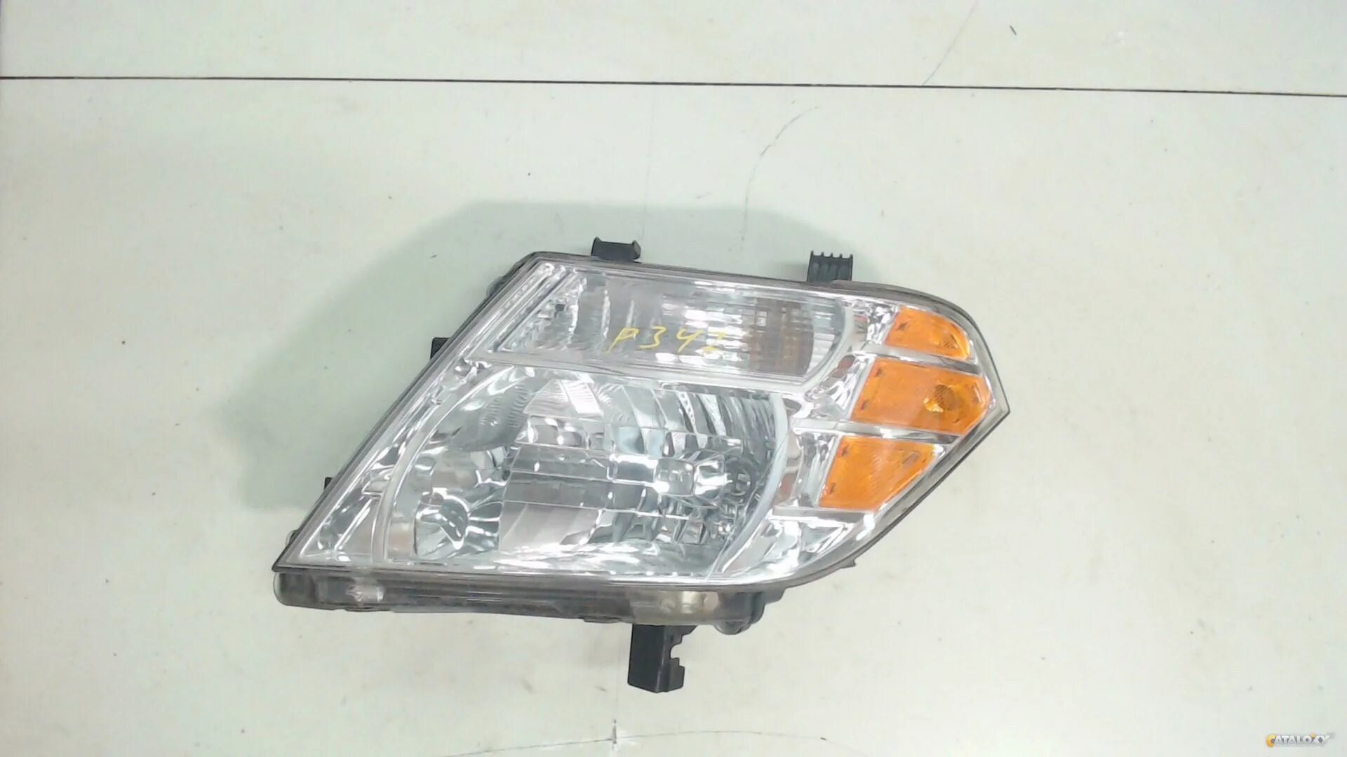 Ниссан патфайндер r50 лампа головного света. Фара на хтз на капоте. Nissan pathfinder r51 фары. Фара передний ниссан патфайндер. Фара передний ниссан патфайндер.