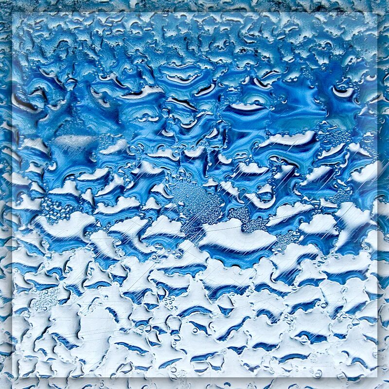 Синяя вода. Пленка водная синь. Плитка для ванной в виде капелек воды голубая. Синенькая водичка.
